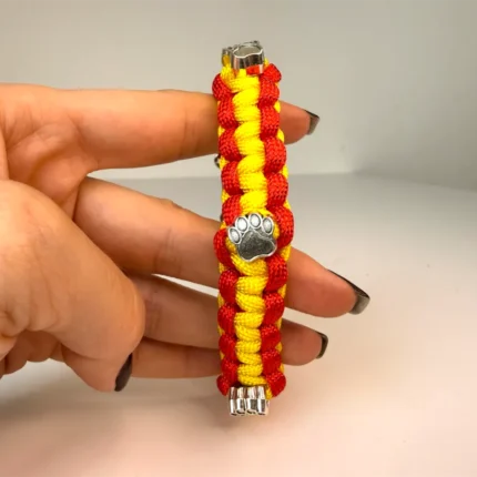 Obojek pro kočky sphynx v provedení - červená + žlutá a tlapky