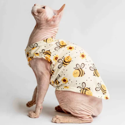 Lehké domácí úpletové tílko pro kočky sphynx „Včelky“