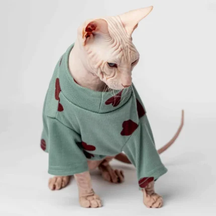 Lehký rolák z chladivého materiálu pro kočky sphynx zelevý se srdíčky
