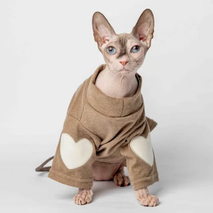 Teplá mikina „Srdce“ pro kočky sphynx světle hnědá